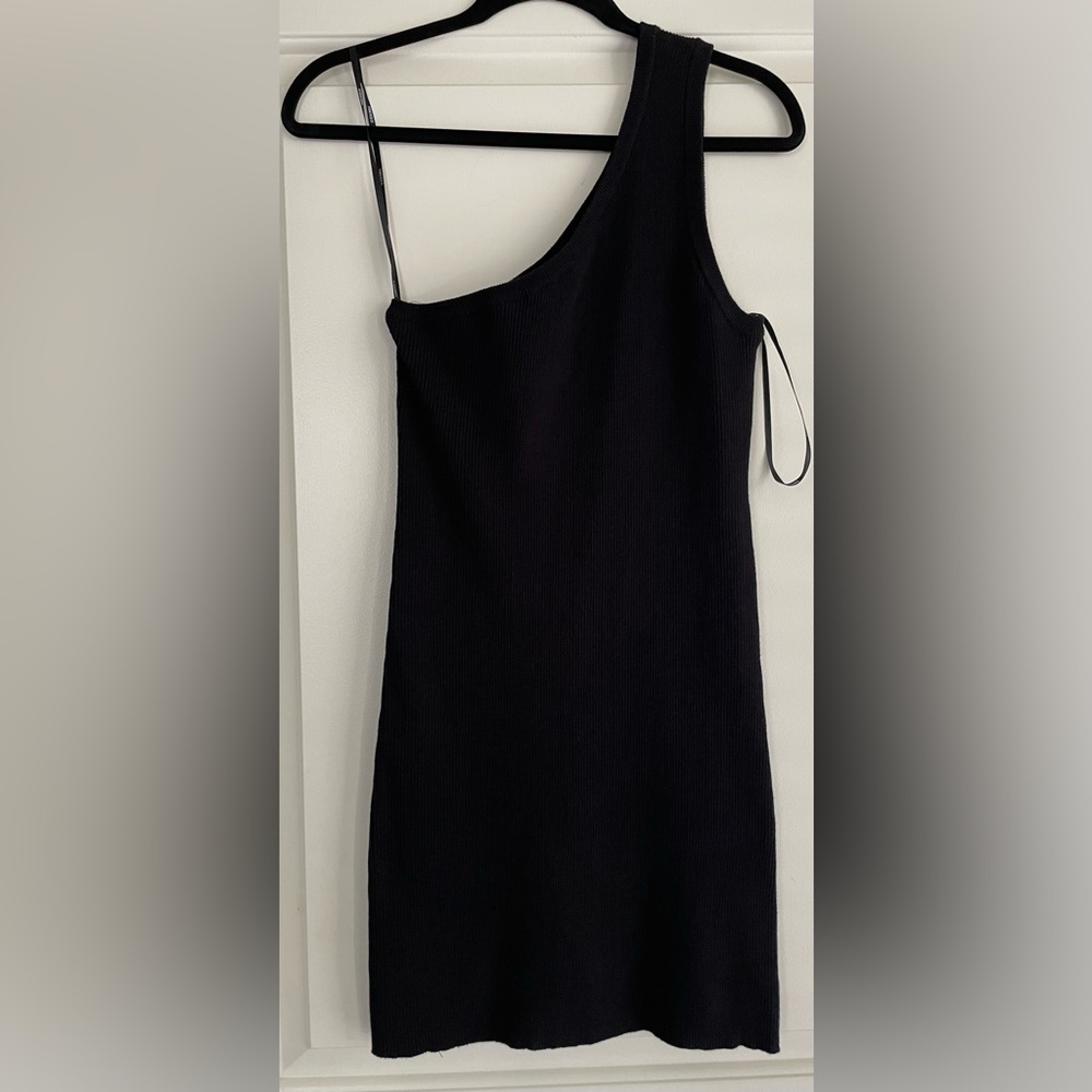 Forever 21 Black Ribbed One Shoulder Women’s Dress